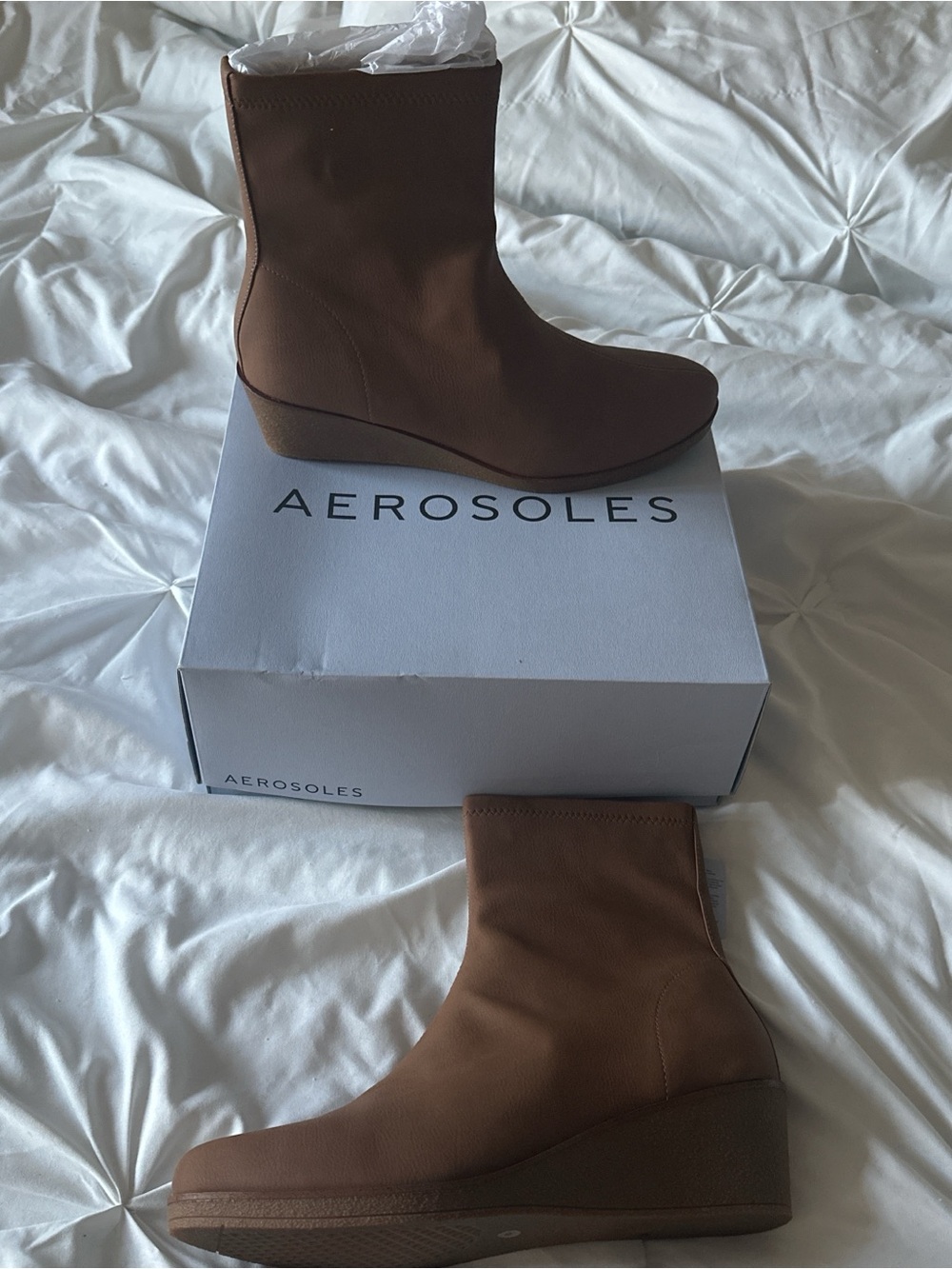 AEROSOLES BINNIE Tan/Brown Wedge Ankle Boots